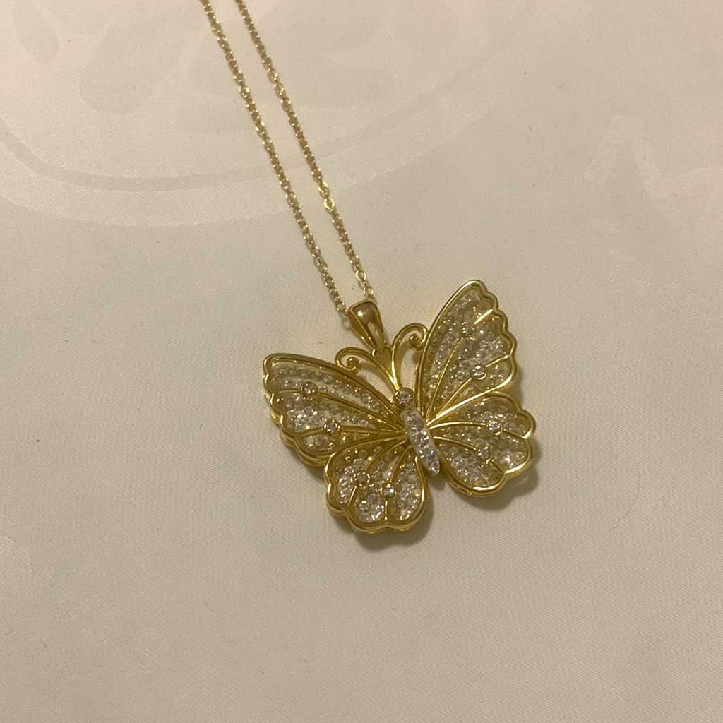Euc Sparkling Gold Butterfly Necklace